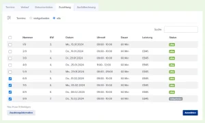 Screenshot der Zuzahlungs-Terminübersicht in Optica Viva mit tabellarischer Ansicht von neun Terminen, Spalten für Datum, Uhrzeit, Dauer, Leistungsart (EB45) und Status (offen/stattgefunden) sowie Checkboxen zur Terminauswahl.